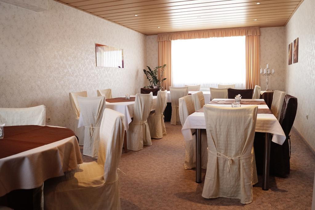 Pension Huhn Angersbach Ngoại thất bức ảnh