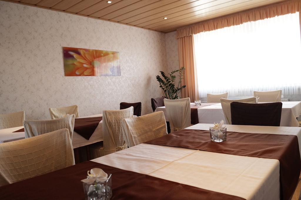 Pension Huhn Angersbach Ngoại thất bức ảnh